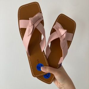 STAUD Lei Leather Flip Flop Sandals
